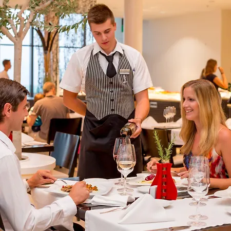 Wyndham Grand Hotel