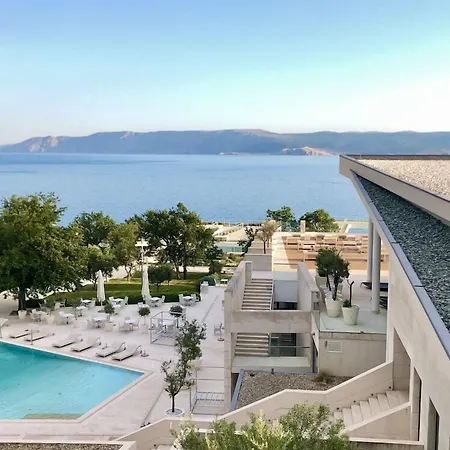 Hotel Moevenpick & Residences Kvarner Bay 4*