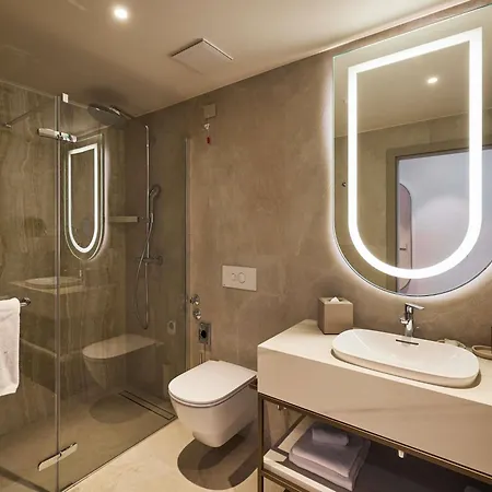 Moevenpick & Residences Kvarner Bay Szálloda 4*